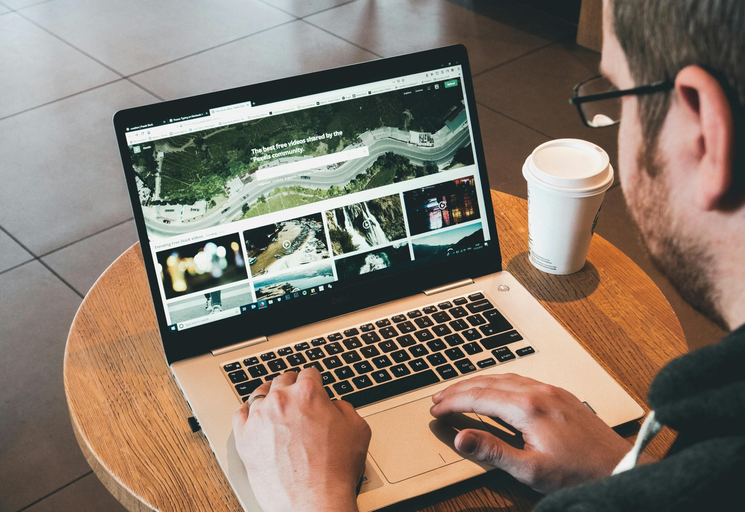 Hire A Virtual Assistant UK To Simplify Company Operations
