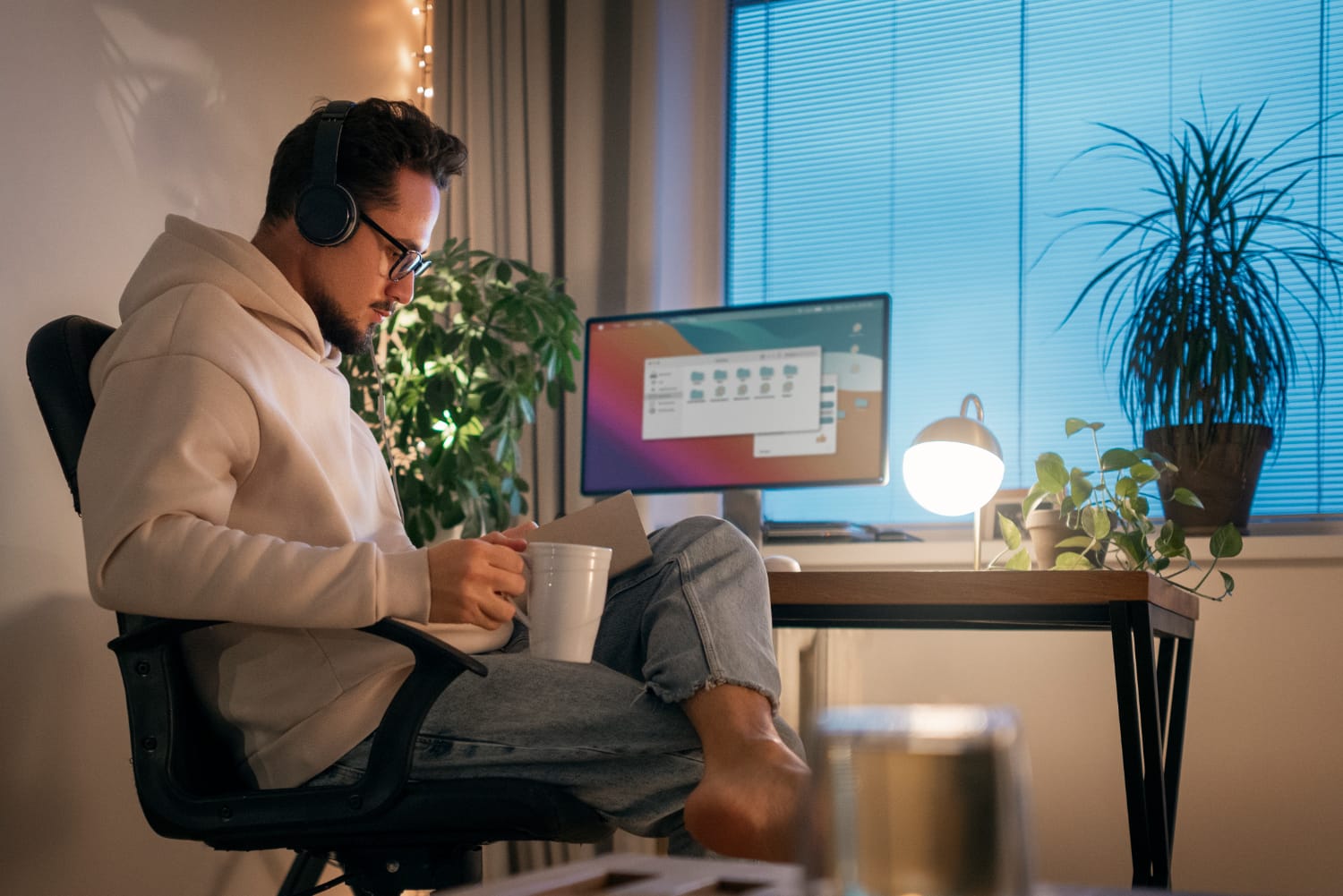 Remote Work in 2025: The Trends That Actually Matter (And How a VA Makes Them Work)